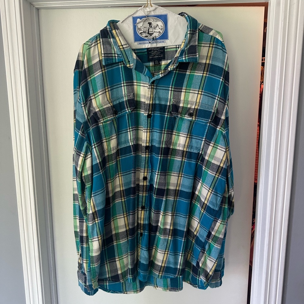 American eagle button up